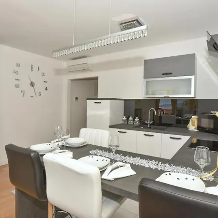 Hani 1 Apartman *