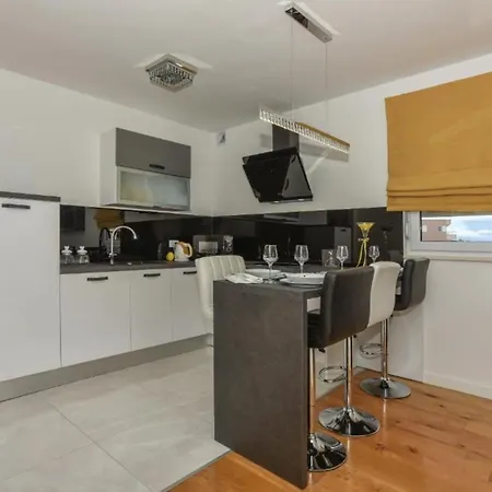 Appartement Hani 1 Makarska